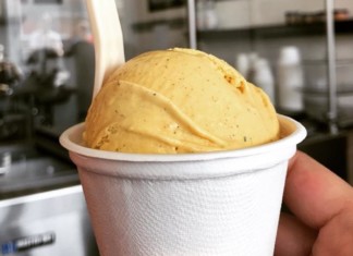 Mr. & Mrs. Miscellaneous Ice Cream Parlor Review