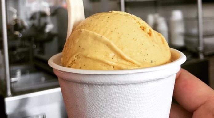 Mr. & Mrs. Miscellaneous Ice Cream Parlor Review