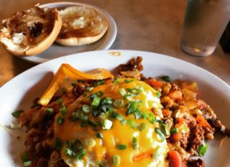 Nini’s Coffee Shop Restaurant Review